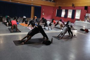 Clase yoga solidaria 2022 CSD Vistazul Dos Hermanas 08