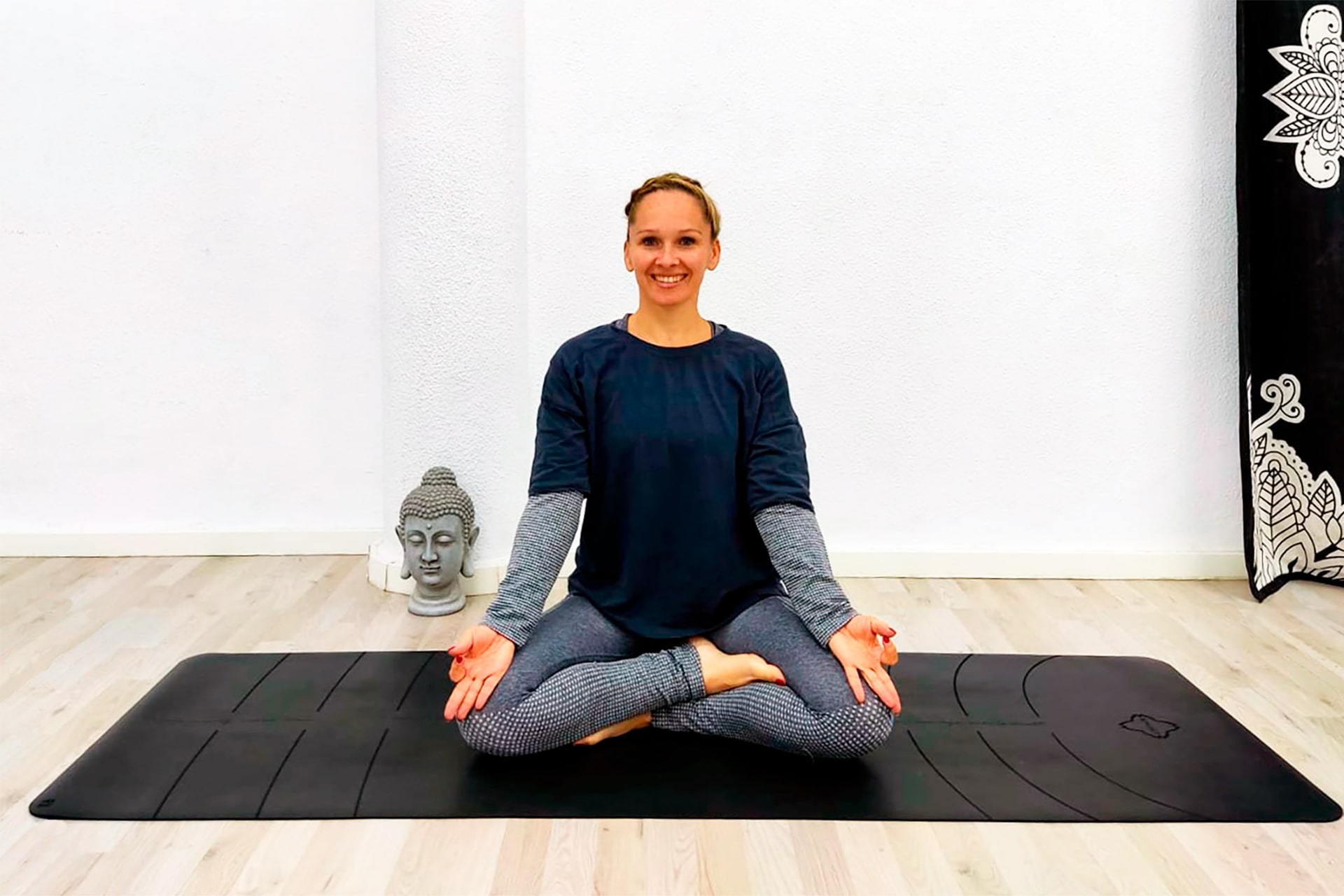 Instructora de yoga en Dos Hermanas Susana Yoga