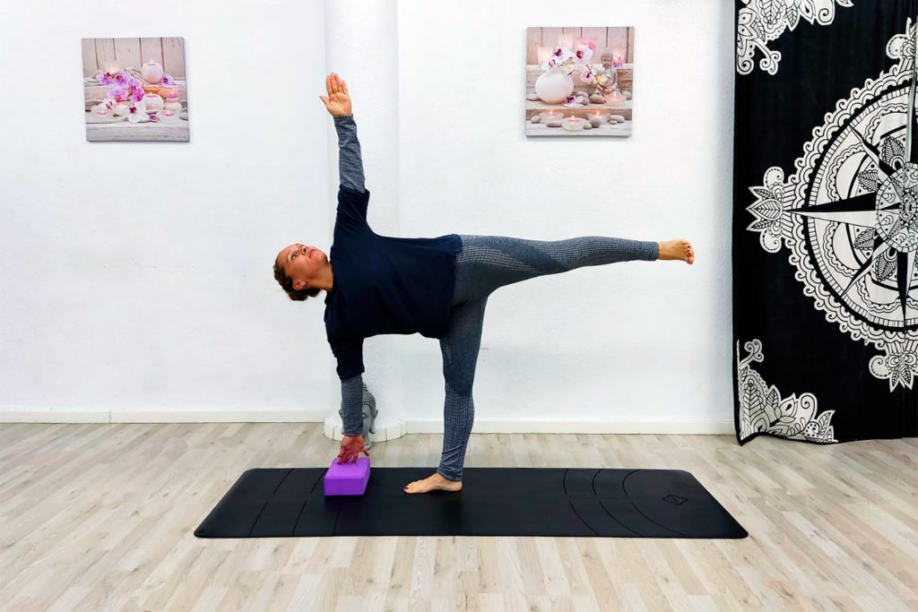 Yoga para mejorar el equilibrio - Susana Yoga - Yoga en Dos Hermanas